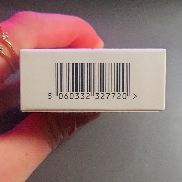 *posh show* Charlotte Tilbury - Overnight Hydrating Bronze & Glow Mask! - Picture 6 of 8